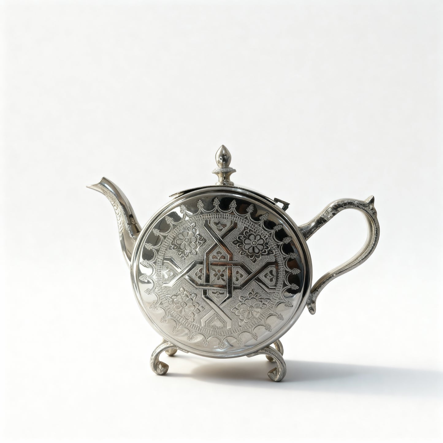 Barad Amira – Théière Artisanale Noble en Argent Gravé