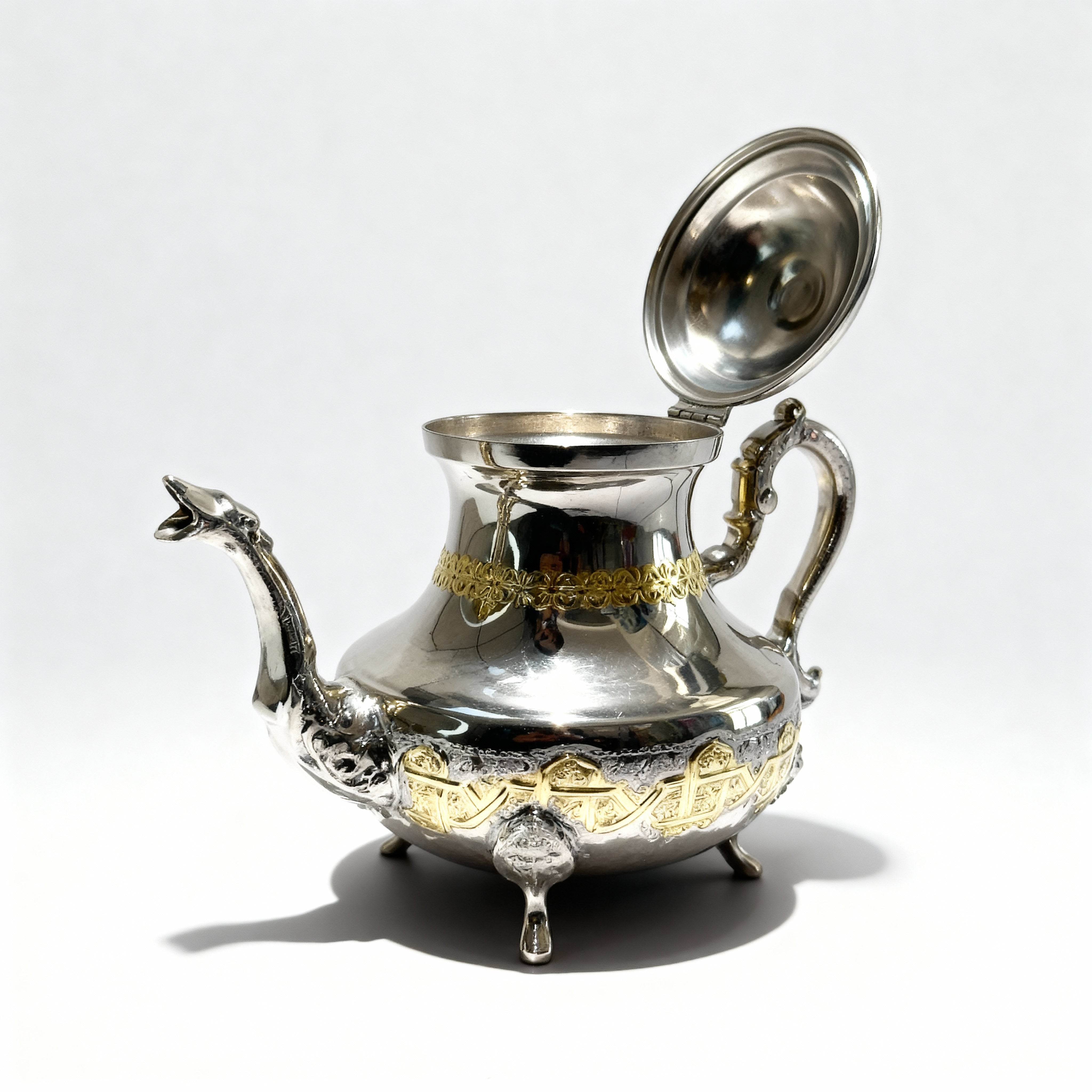 Barad Royal – Théière Prestige en Argent Gravé